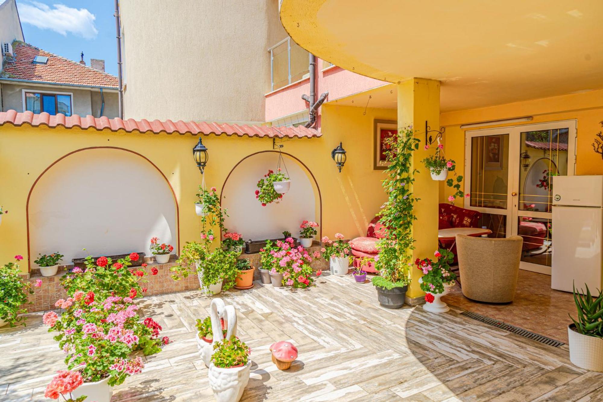 Boutique Guest House 'Sofia' Несебр Экстерьер фото