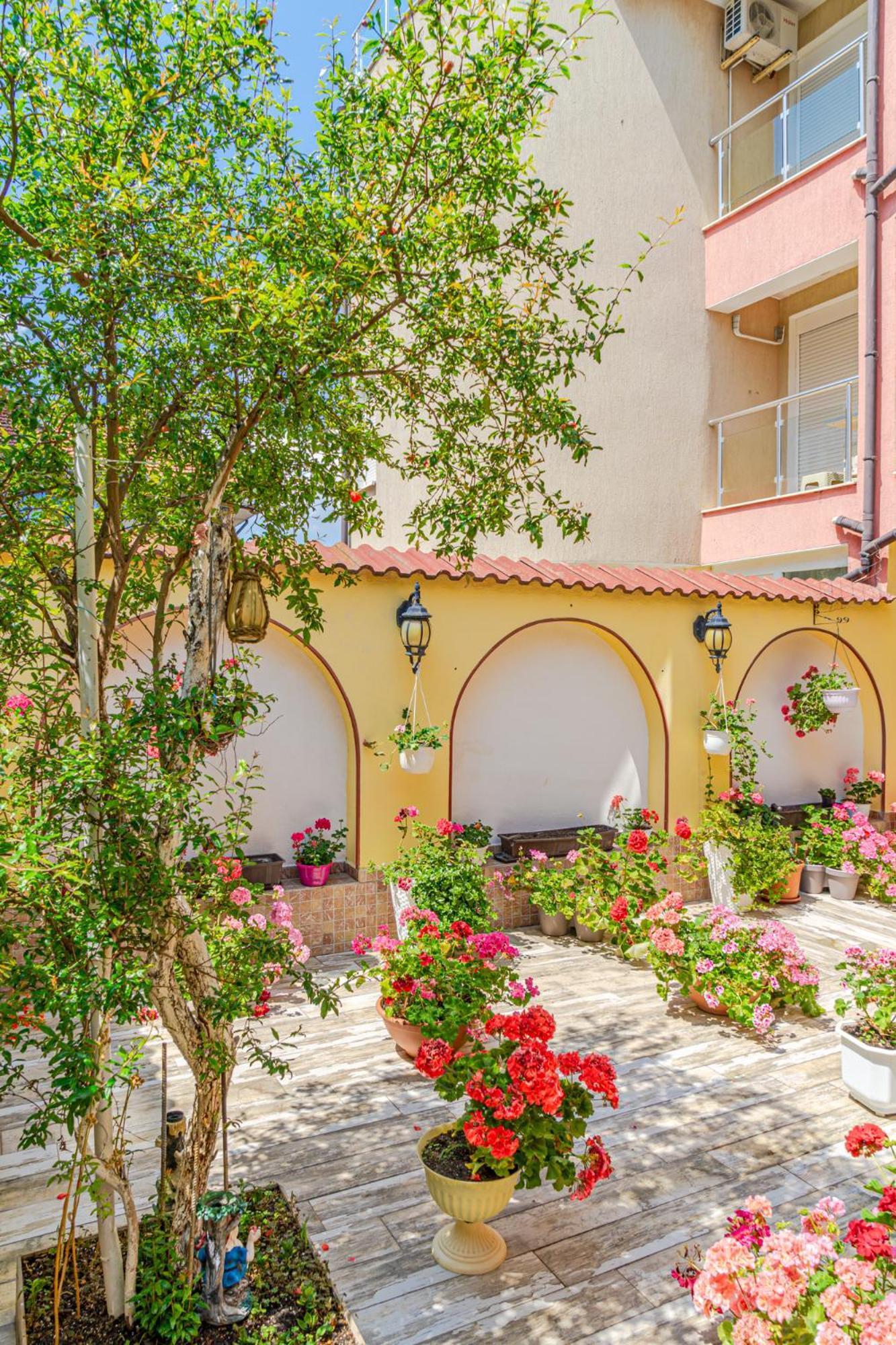 Boutique Guest House 'Sofia' Несебр Экстерьер фото